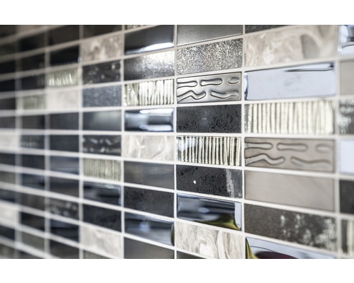 Mosaikplatta med strukturerad yta för väggdesign