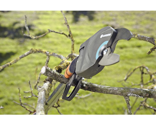 Gardena batteridriven grensax klipper gren