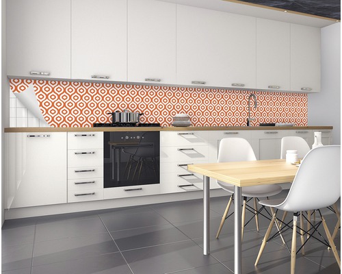 Modernt kök med orange väggklistermärken med geometriskt mönster