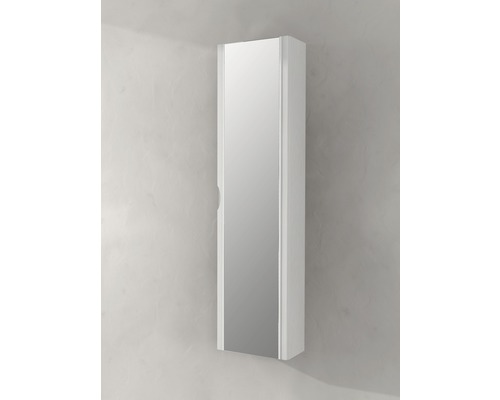 Vitt spegelskåp för badrummet