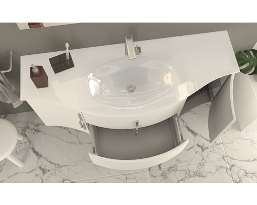 Ovanifrån vy av tvättställsskåp med öppen låda i badrum