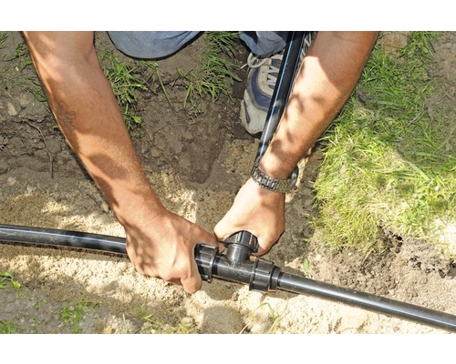 Installation av bevattningssystem med T-koppling