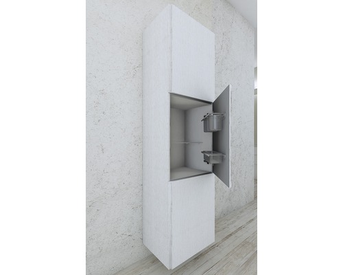 Högskåp med öppen dörr och utdragbara behållare.