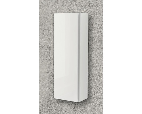 Vitt väggskåp för badrum monterat på väggen