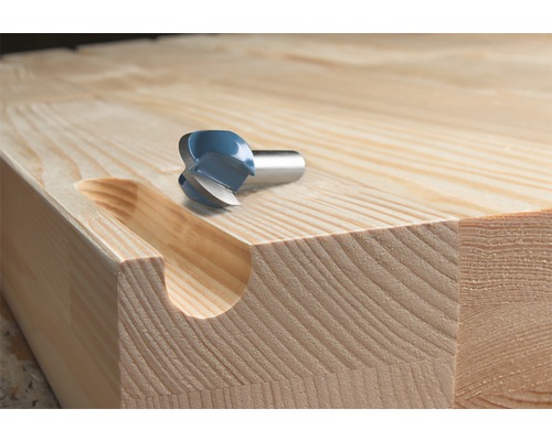 Notfräs på ett trästycke med fräst not