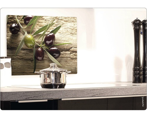 Spisplatta med olivmotiv ovanför en kastrull