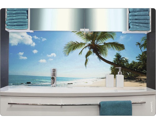 Badrumshandfat med strandmotiv och handdukar