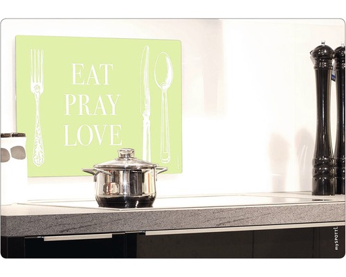 Köksscen med kastrull och dekoration