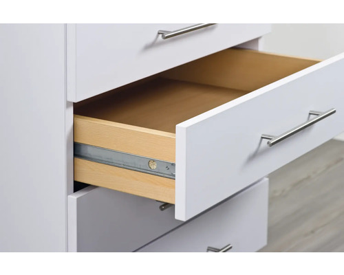 Byrå med öppen låda och handtag