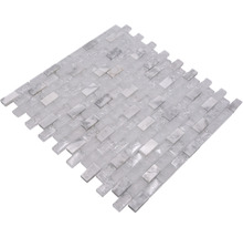 Mosaikplatta av glas och marmor