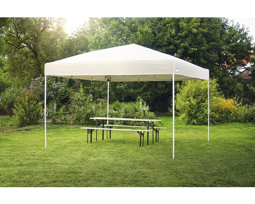 Paviljong med ölset i trädgården