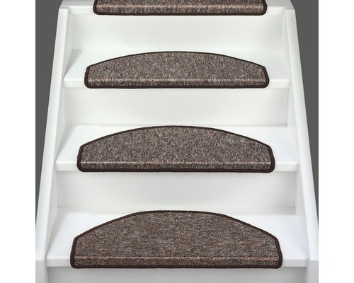 Trappstegsmattor på en trappa