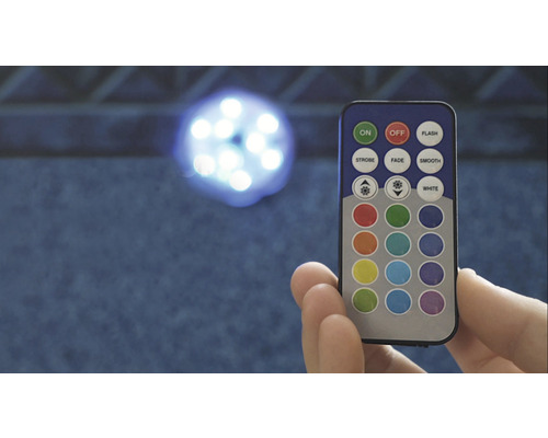 LED-lampa med fjärrkontroll för att styra ljuseffekter