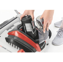 Åkgräsklippare med installerat batteri