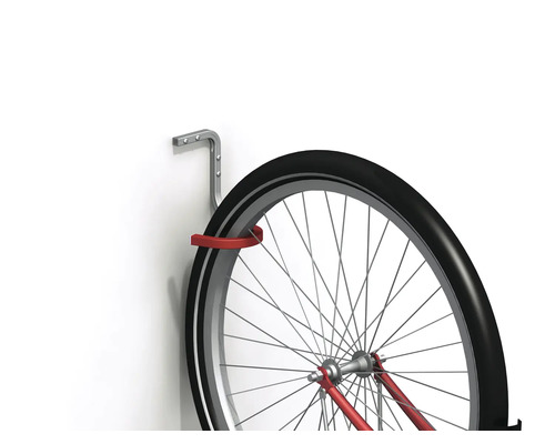 Cykelupphängning på en vägg med cykeldäck