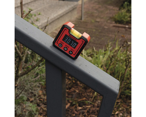 Digitalt vattenpass för mätning av lutningar på ett räcke