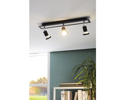 Spotlight EGLO Sarria 3L LED svart/krom Taklampa med tre spotlights i vardagsrum