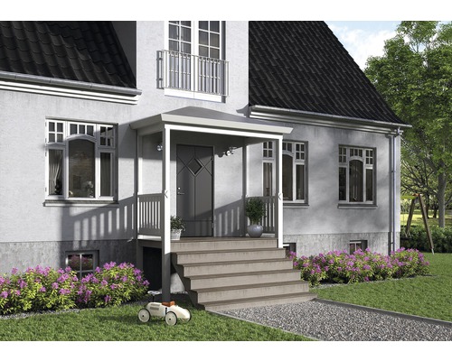 Husfasad med entré, trappa och trädgård