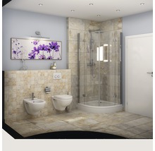 Badrum med dusch, toalett och bidé samt en väggmålning med ett blommönster