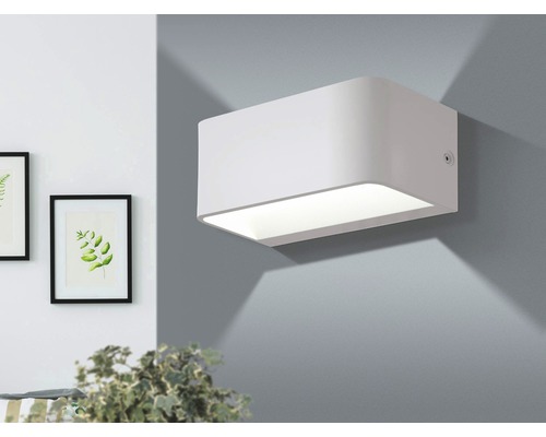 Rektangulär vägglampa för inomhusbruk