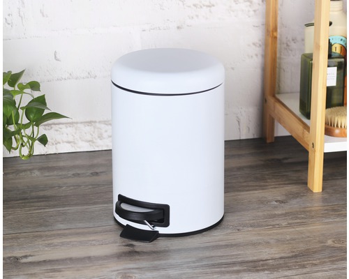 Fotpedalshink i metall för badrummet