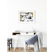 Dekorativ bild av Star Wars Stormtroopers med pratbubbla ovanför ett skrivbord