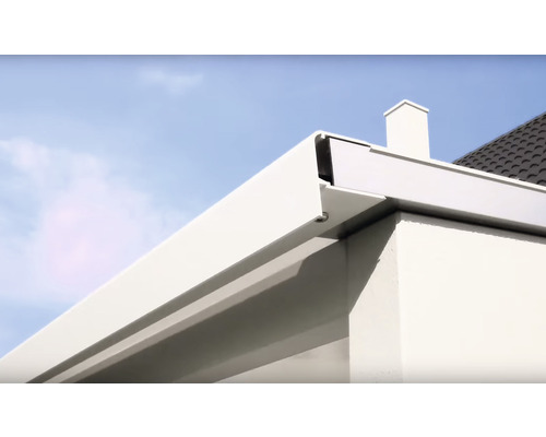 Detaljvy av ett terrasstak vid huset