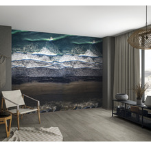 Vardagsrum med fototapet med strandmotiv.