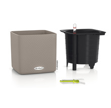 Fyrkantig plastblomkruka med bevattningssystem, vattennivåindikator och dräneringsskikt