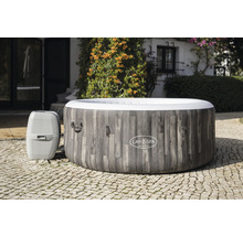 Lay-Z-Spa Bahamas på terrassen med pump