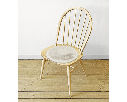 Trästol med rund sittdyna