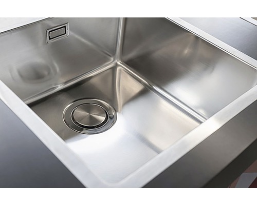 Rostfri diskho med avloppsbeslag