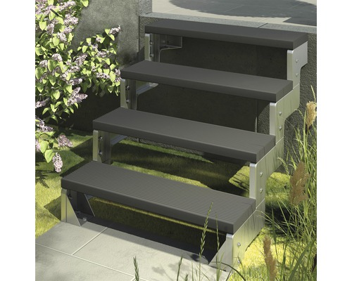 Trappa med fyra steg av metall och plast för utomhusbruk