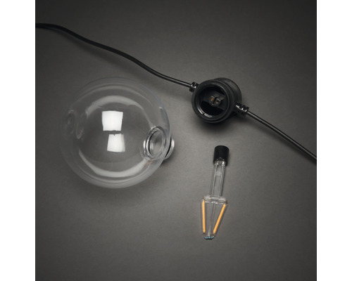 Ljusslinga med glödlampor och sockel