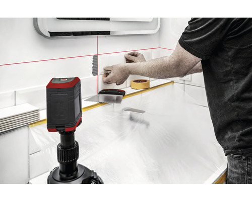 Kakelläggning med kakelverktyg och laser