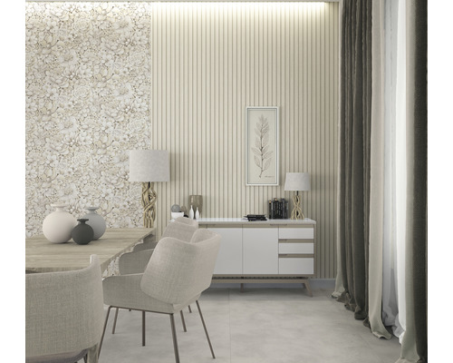 Ljus matplats med matbord, stolar, byrå och dekorativ väggdesign