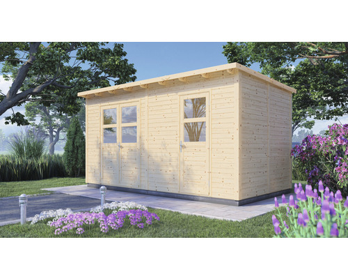 Trädgårdshus i trä med fönster och dörr i trädgården