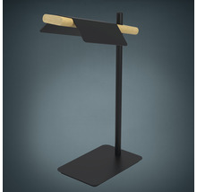 Golvlampa i metall och trä