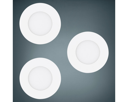 Tre runda infällda LED-spotlights