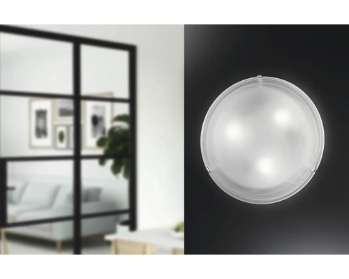 Rund taklampa i vardagsrummet