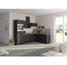 Modernt kök med köksskåp, fläkt och hyllor