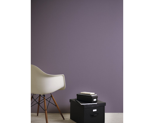 Väggdekoration med stol och förvaringsboxar