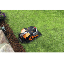Worx logotyp. Robotgräsklippare på en gräsmatta.