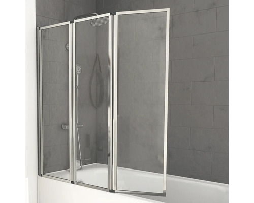 Badkarsskärm i glas med tre element i badrummet