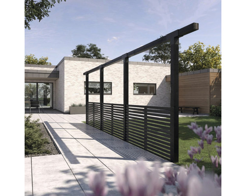 Modern trädgårdsdesign med stängselelement och stilfull terrass