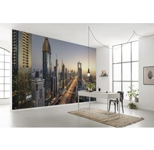 Kontor med fototapet av en skyline