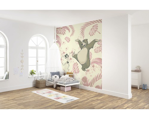 Barnrum med Djungelboken tapet, säng och lekmatta