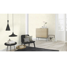 Vardagsrumsdesign med tapeter, möbler och belysning för en ljus atmosfär