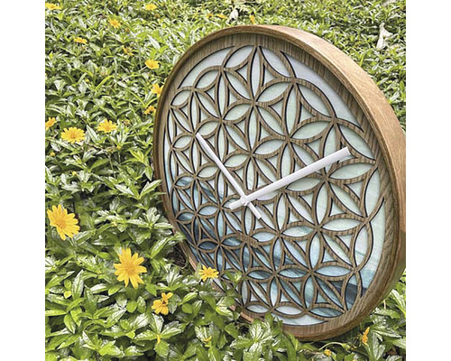 Dekorativ väggklocka med livets blomma mönster och träram
