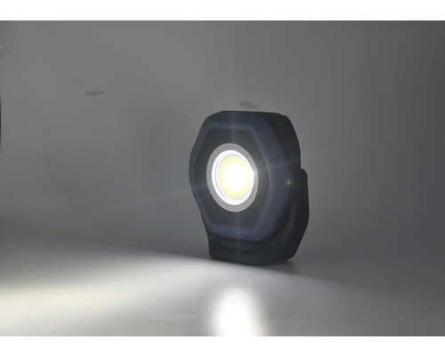 Arbetslampa med ljusstråle